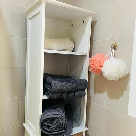 Spacious Retreat Apartment *