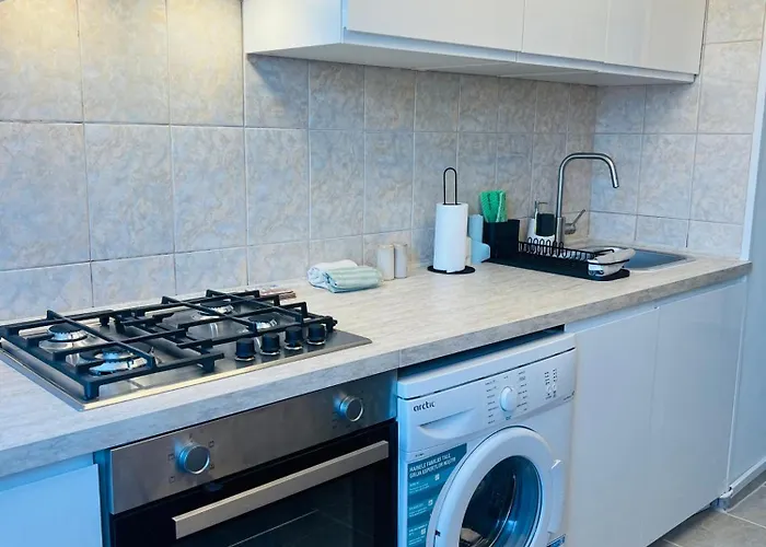 Spacious Retreat Апартаменти *